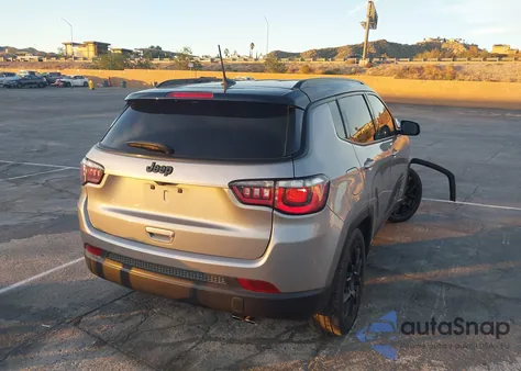 2022 Jeep Compass Altitude Fwd z USA, uszkodzony, nr VIN 3C4NJCBB8NT225523